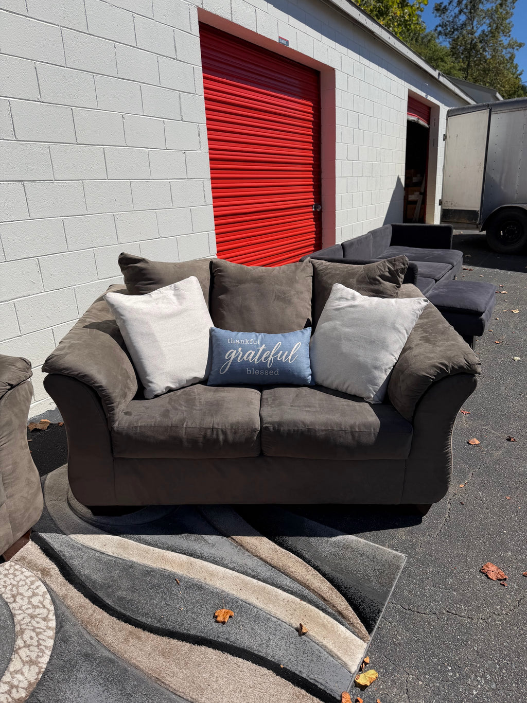 Ashley Darcy Sofa & Loveseat Set, photo 3